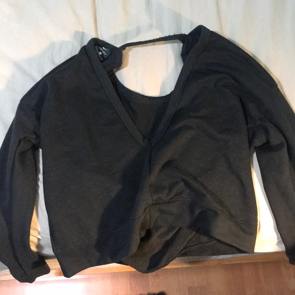Nike long sleeve workout shirt, with an open back!